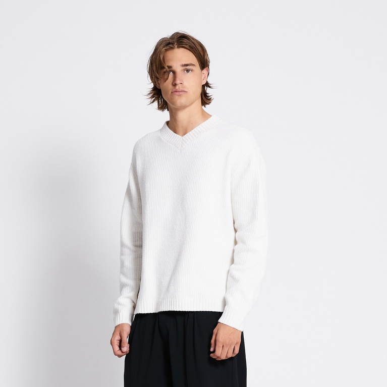 V-neck knit sweater "Manne" Off white